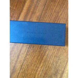 case for glasses or sunglasses